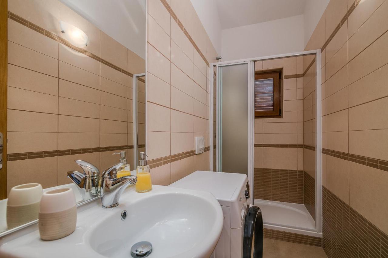 Apartments Celeste Klimno Kültér fotó