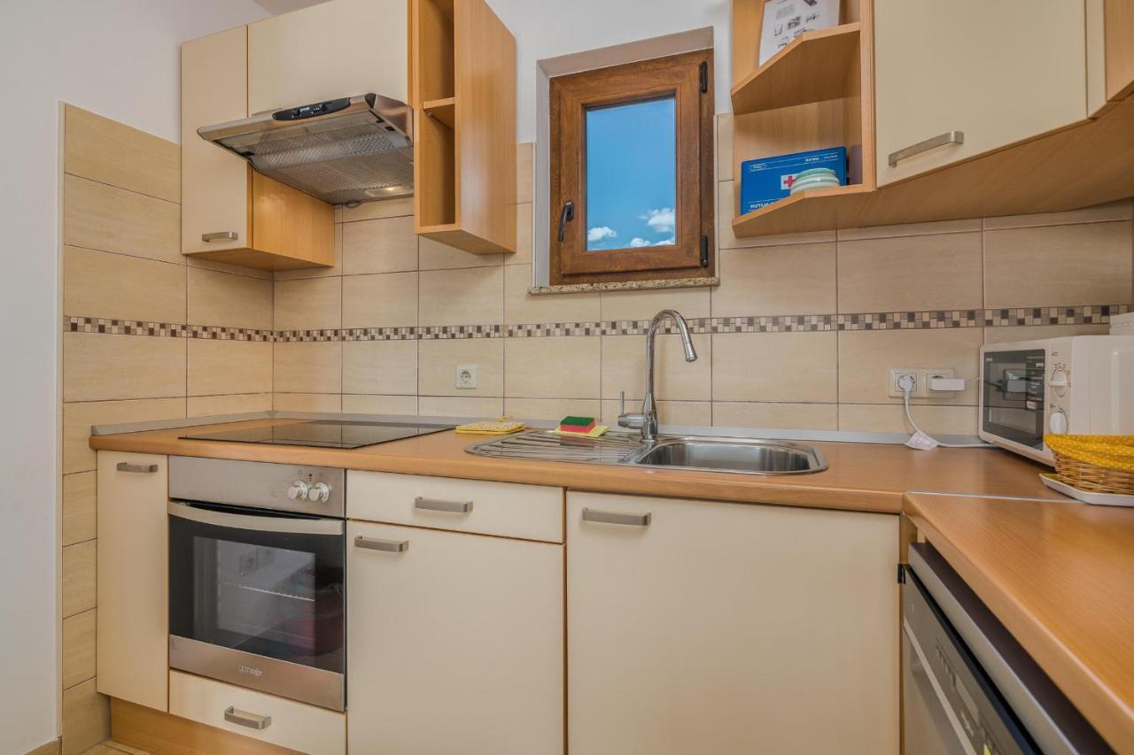 Apartments Celeste Klimno Kültér fotó